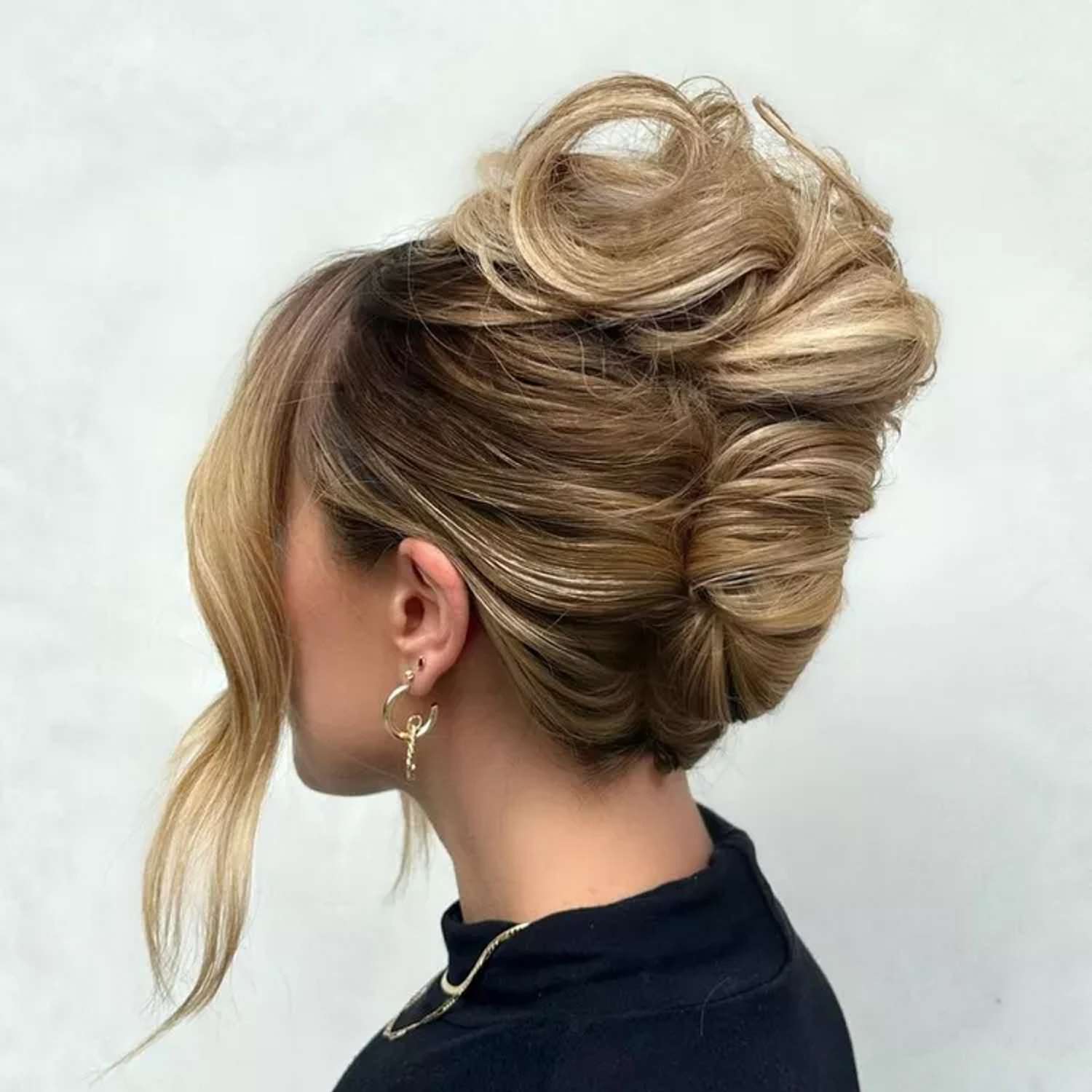 24 Quick and Easy Mom Hairstyles for Every Hair Length